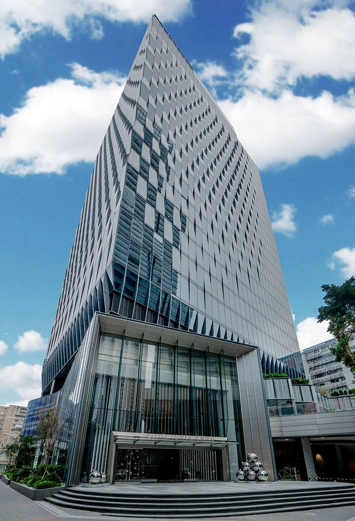 img_FTLife-Tower-730x1070-1